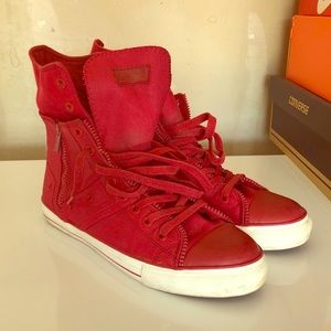 Red Levi’s boots